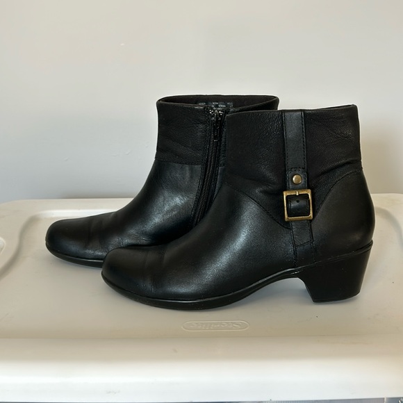 Clark’s Ankle Boots sz 8.5N (narrow) - Picture 1 of 11